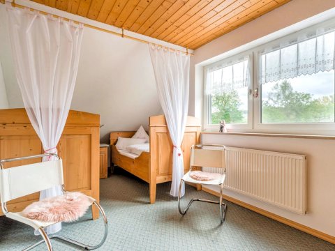 Cozy Apartment in Marktrodach with Sauna