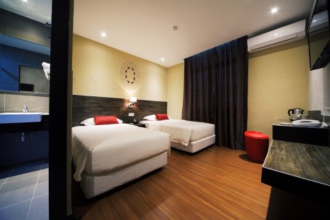 客房酒店(Rooms)