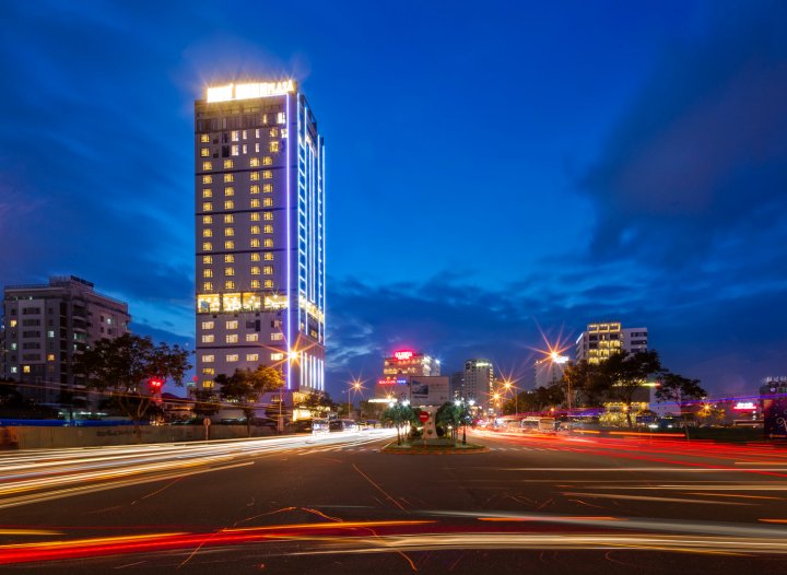 岘港努明广场酒店(Nhu Minh Plaza Danang Hotel)