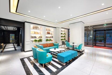 希岸·轻雅酒店(西宁建国路新千王府井广场店)