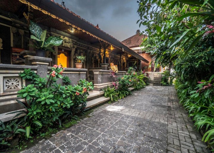 乌布特概旅馆(Tegar Guest House Ubud)