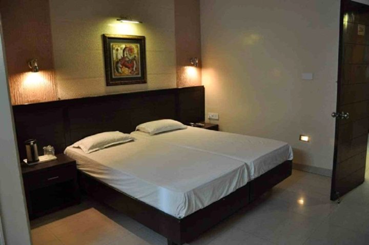 旅游酒店(Hotel the Tourist - 1 Min from New Delhi Railway Station)