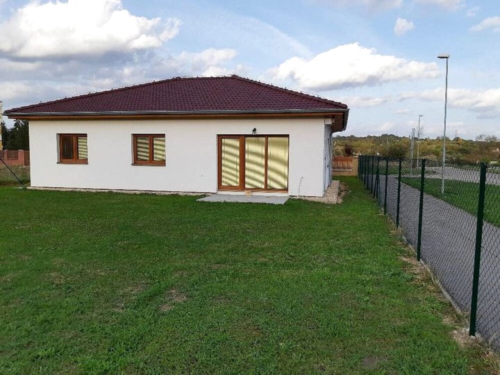 Detached Bungalow With Washing Machine in the Fenced Garden in Southern Bohemia