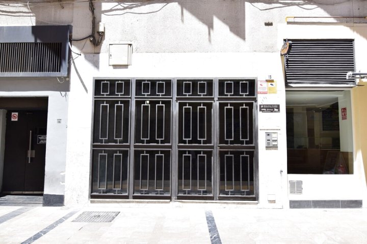 喜剧马拉加出租酒店(Letmalaga Economy Comedias)