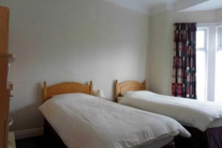 Holme Leigh Guest House