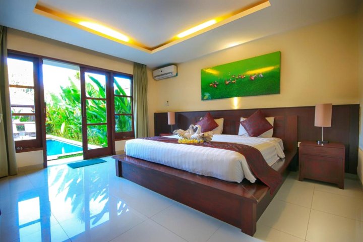 巴厘岛凯瑞纳别墅酒店(Bukit Kirana Villas Bali)