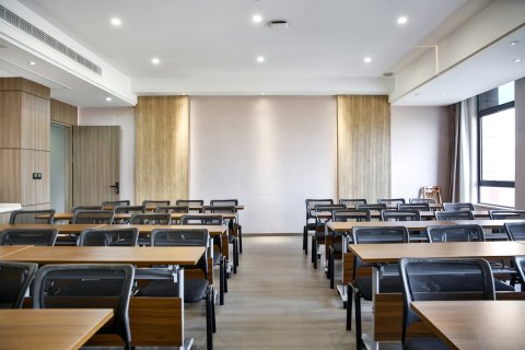 钱湖拾光酒店(宁波国际会议中心地铁站店)