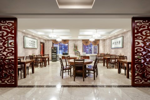 津门逸境酒店(天津奥体中心红旗南路地铁站店)