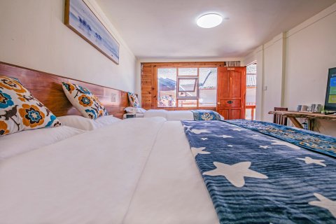 泸沽湖陌上花开湖景客栈