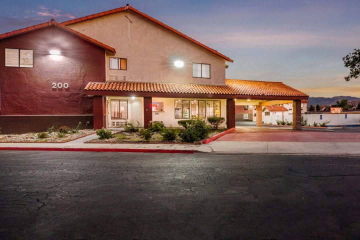 帕姆代尔红屋顶旅馆- 兰开斯特(Red Roof Inn Palmdale - Lancaster)