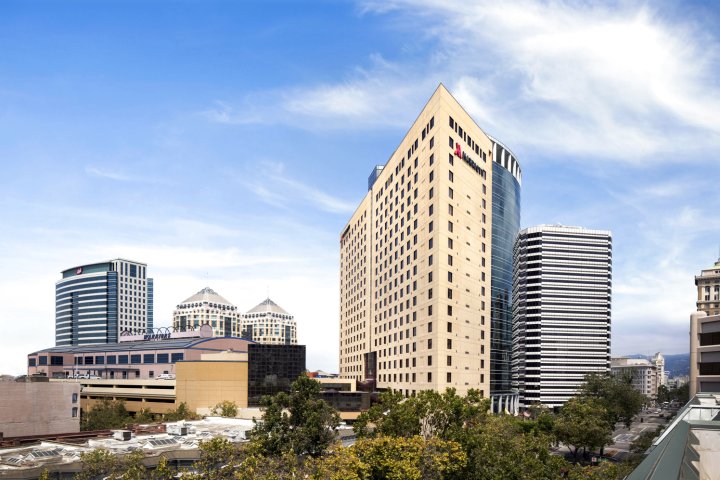 奥克兰市中心万豪酒店(Oakland Marriott City Center)