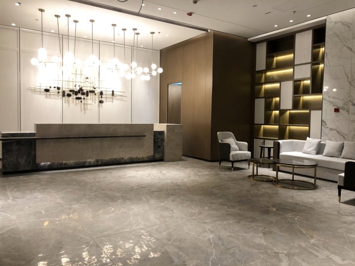 喀什吐曼河酒店