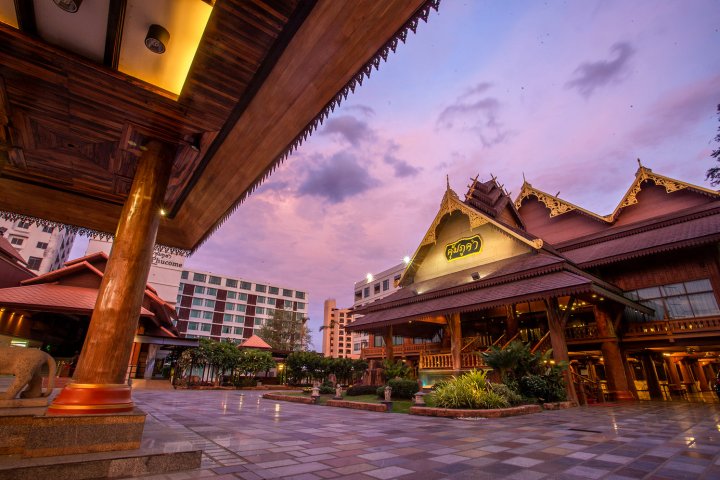 群富康(Khum Phucome Hotel)