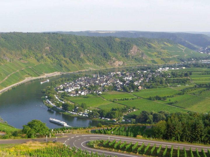 Beautifully Restored and Renovated House in The Most Beautiful Town on The Mosel