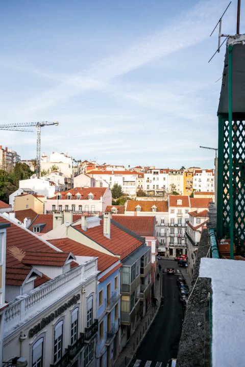 里斯本市中心阳台公寓酒店(Apartment Terrace in the Heart of Lisbon)