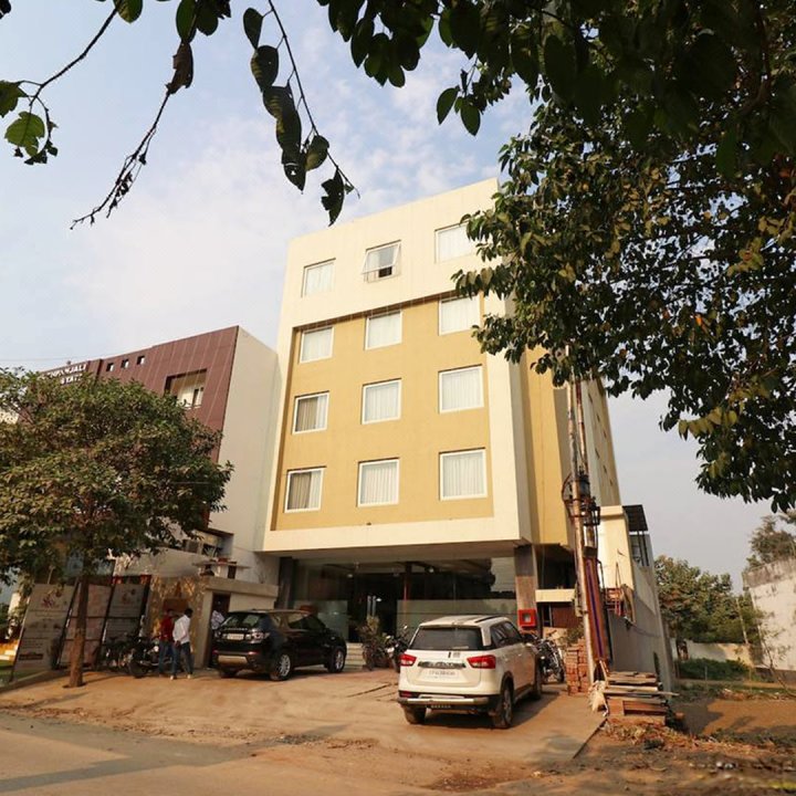 维克拉姆宫殿酒店(Hotel Vikram Palace)