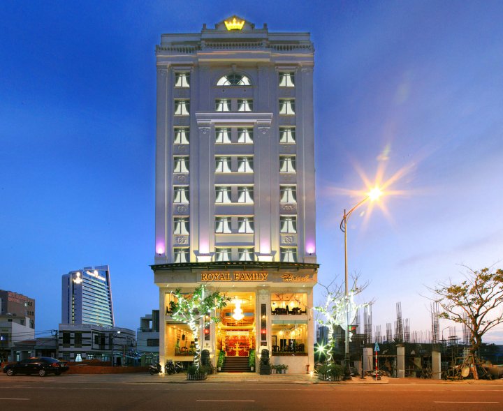 岘港皇室酒店(Royal Ocean Hotel)