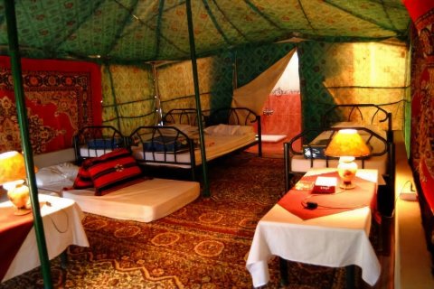 佳堡拉姆营地酒店(Jabal Rum Camp)