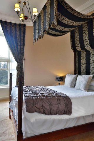 贝斯特韦斯特沃尔沃思城堡酒店(Best Western Walworth Castle Hotel)