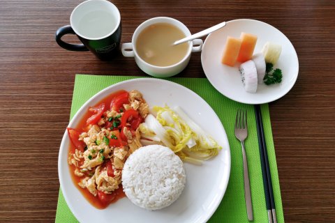 北海高铁站希尔顿欢朋酒店