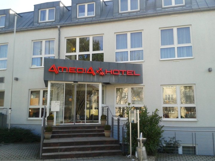 法兰克福吕塞尔斯海母阿梅迪亚酒店(Amedia Hotel Frankfurt Rüsselsheim)