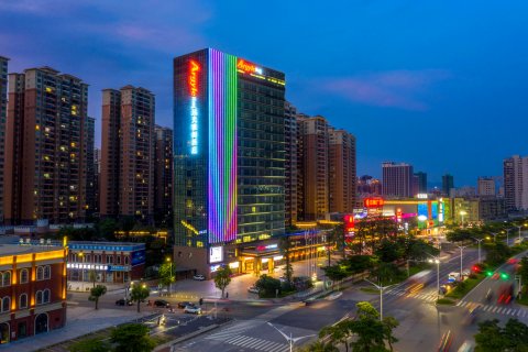 清远栢兰德金菱酒店