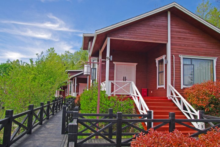 保康九路寨景区木屋别墅