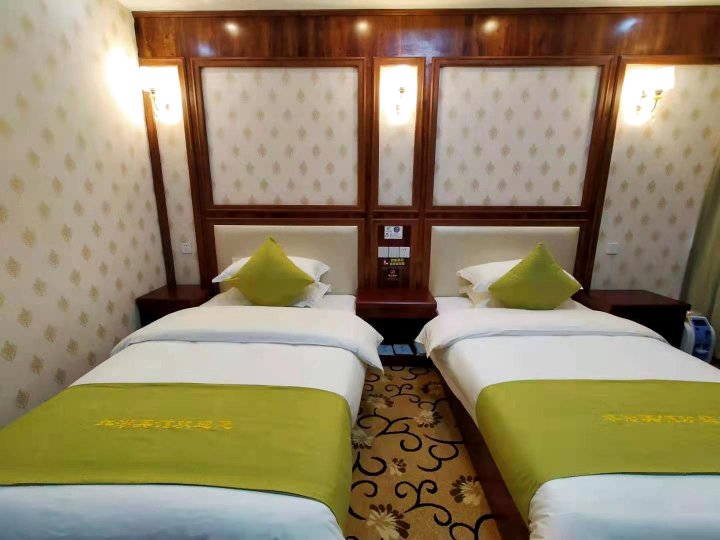 浪卡子羊湖酒店