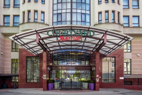 圣彼德堡中心万怡酒店(Courtyard by Marriott St. Petersburg Center)