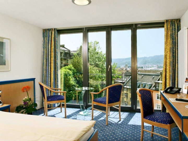 苏黎世皇家酒店(Royal Hotel Zurich)
