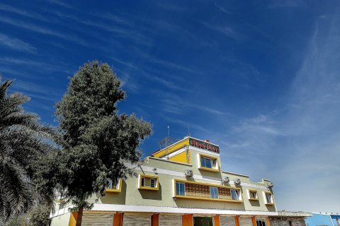 OYO 71552 Jay Bhole Guest House & Hotel