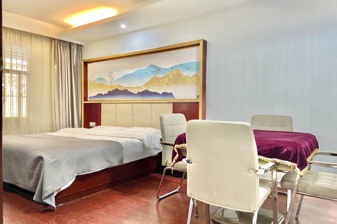 鑫华商务酒店(枝江人民医院店)