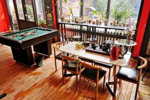 阳朔甲乙丙丁民宿(西街店)