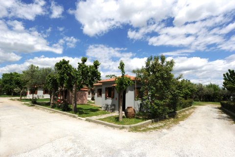 平房城堡景观酒店(Castle View Bungalows)