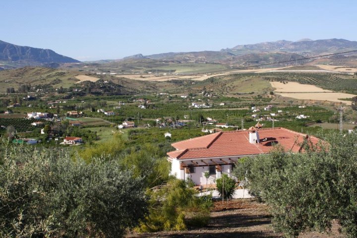 阿洛拉谷景旅馆(Alora Valley View Accommodations)
