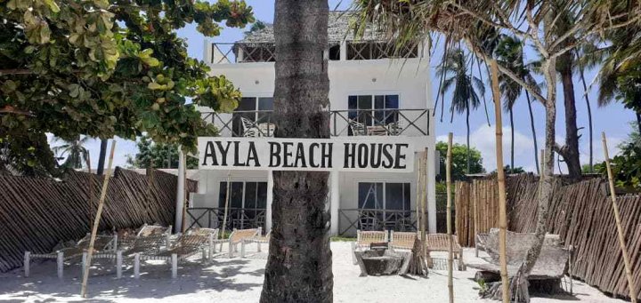 艾拉海滨别墅酒店(Ayla Beach House)