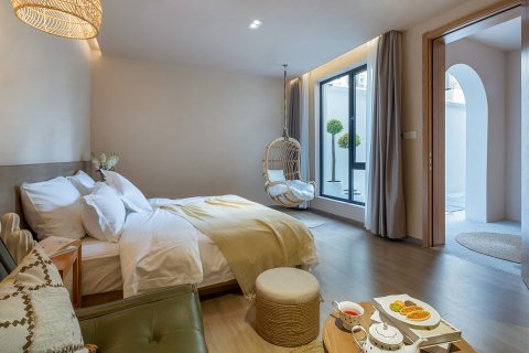 礼白美宿(绍兴鲁迅故里金帝银泰城店)