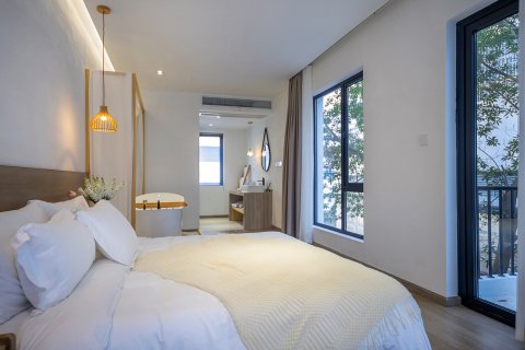 礼白美宿(绍兴鲁迅故里金帝银泰城店)