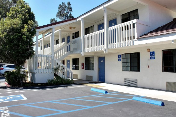 圣路易斯奥比斯保南6号汽车旅馆(Motel 6-San Luis Obispo, CA - South)