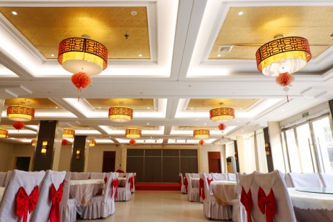 丰城杏林阳光大酒店