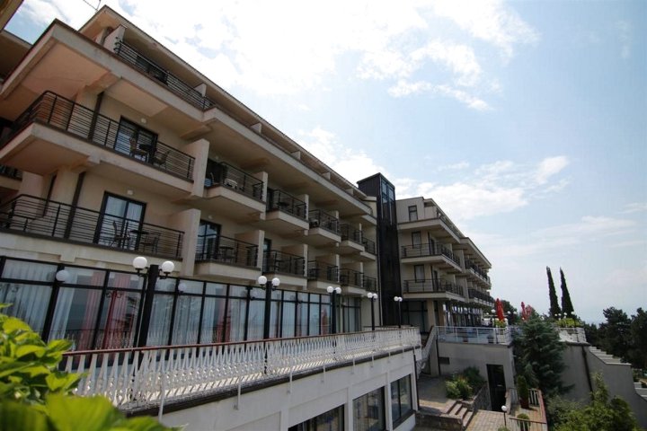 奥赫里德英奈科斯戈里察酒店(Inex Gorica Ohrid)