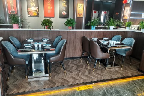 格尔木珠峰大厦(昆仑公园店)