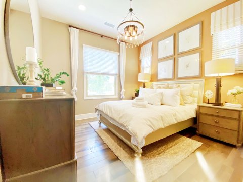 欧文中心现代四卧别墅E124(model 4 bedroom villa in Irvine Center E124)