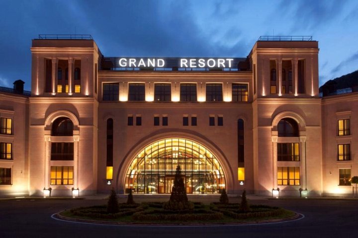 杰尔穆克格兰德度假村(Grand Resort Jermuk)