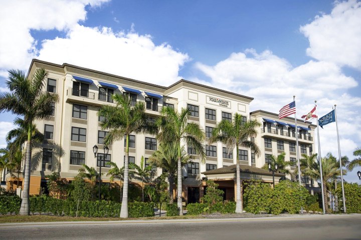 蓬塔戈尔达海港福朋喜来登酒店(Four Points by Sheraton Punta Gorda Harborside)