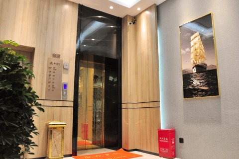 麓元酒店(湘乡火车站店)