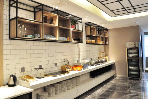 麓元酒店(湘乡火车站店)