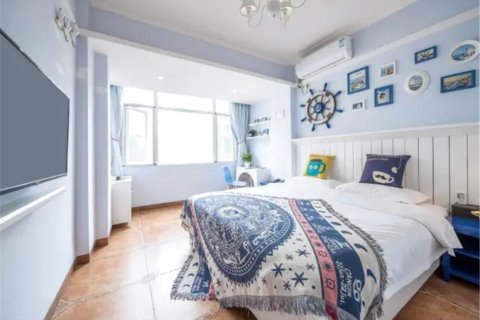 三亚夏末花开海岸客栈(三亚湾吉祥街有轨电车站店)