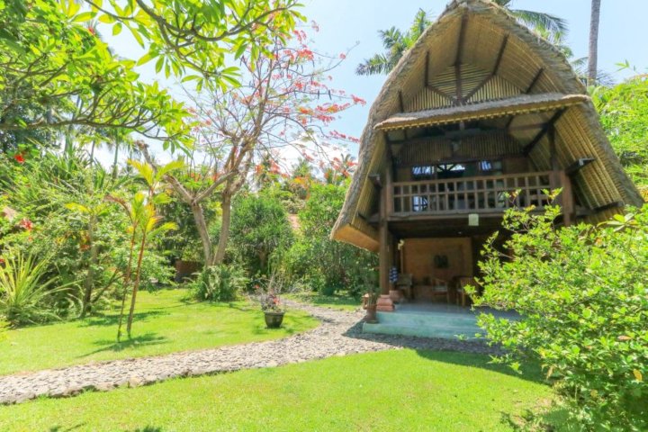 巴厘岛棕榈滩别墅(Palm Beach Villas Bali)