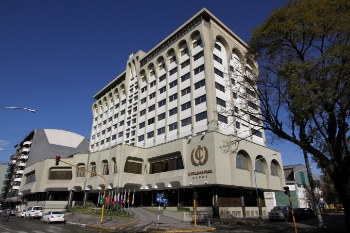 卡塔里纳斯公园酒店(Hotel Catalinas)